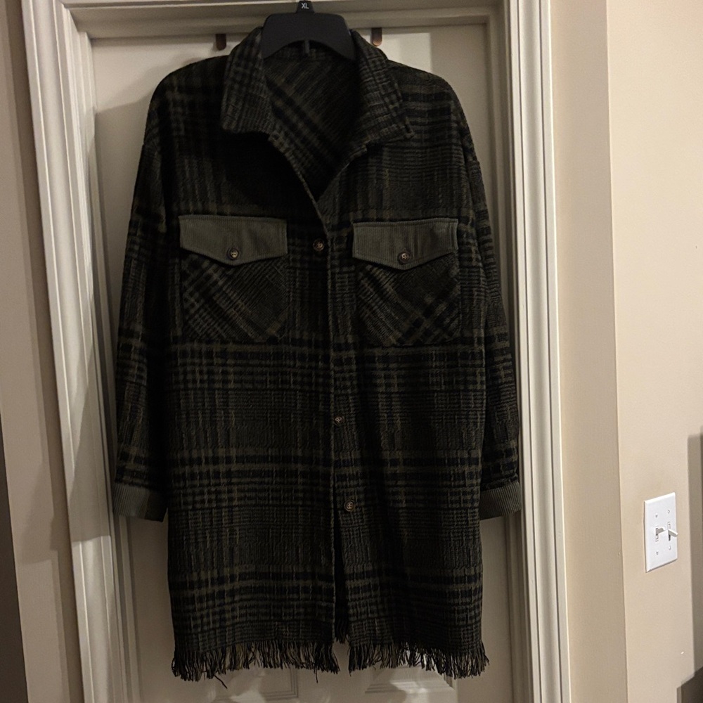 Army green Plaid Long light Coat with Fringe Hem Womens Large